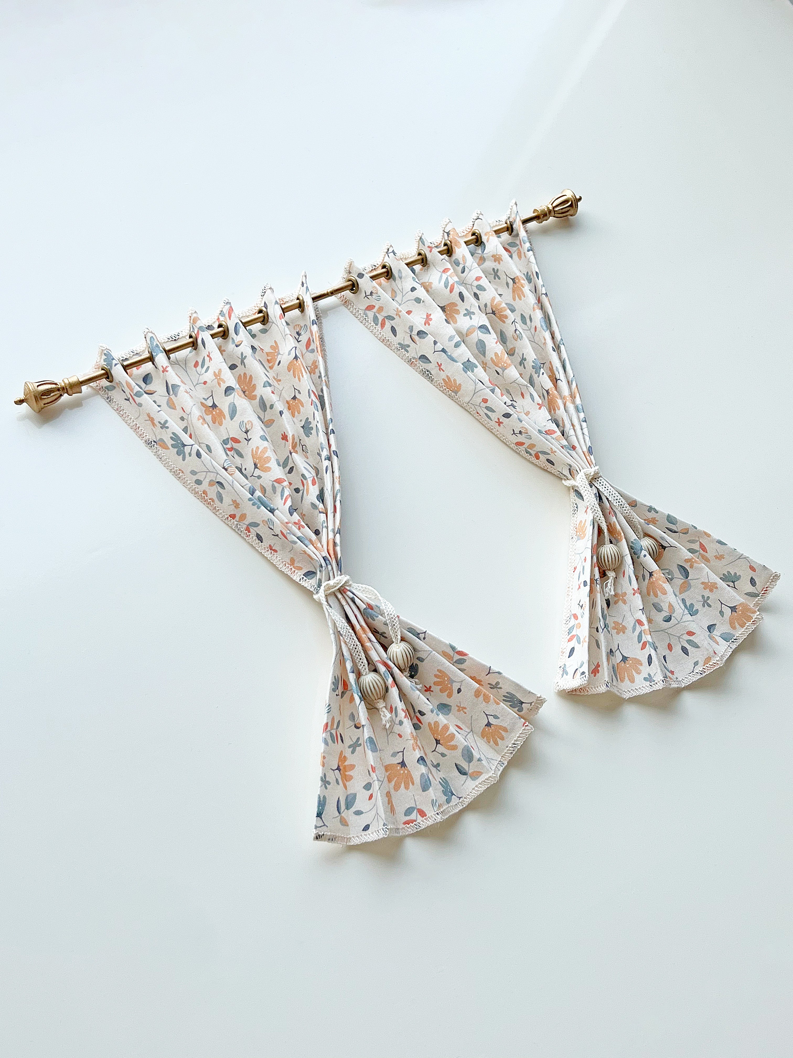 Window curtains 1/6 Scale dollhouse drape color - off white